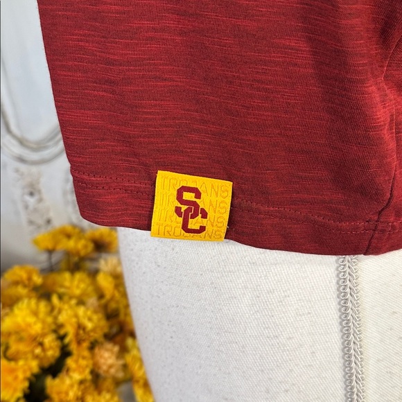 GO TROJANS Nike Women's Red and Gold Trojans Crop Top - Picture 6 of 9